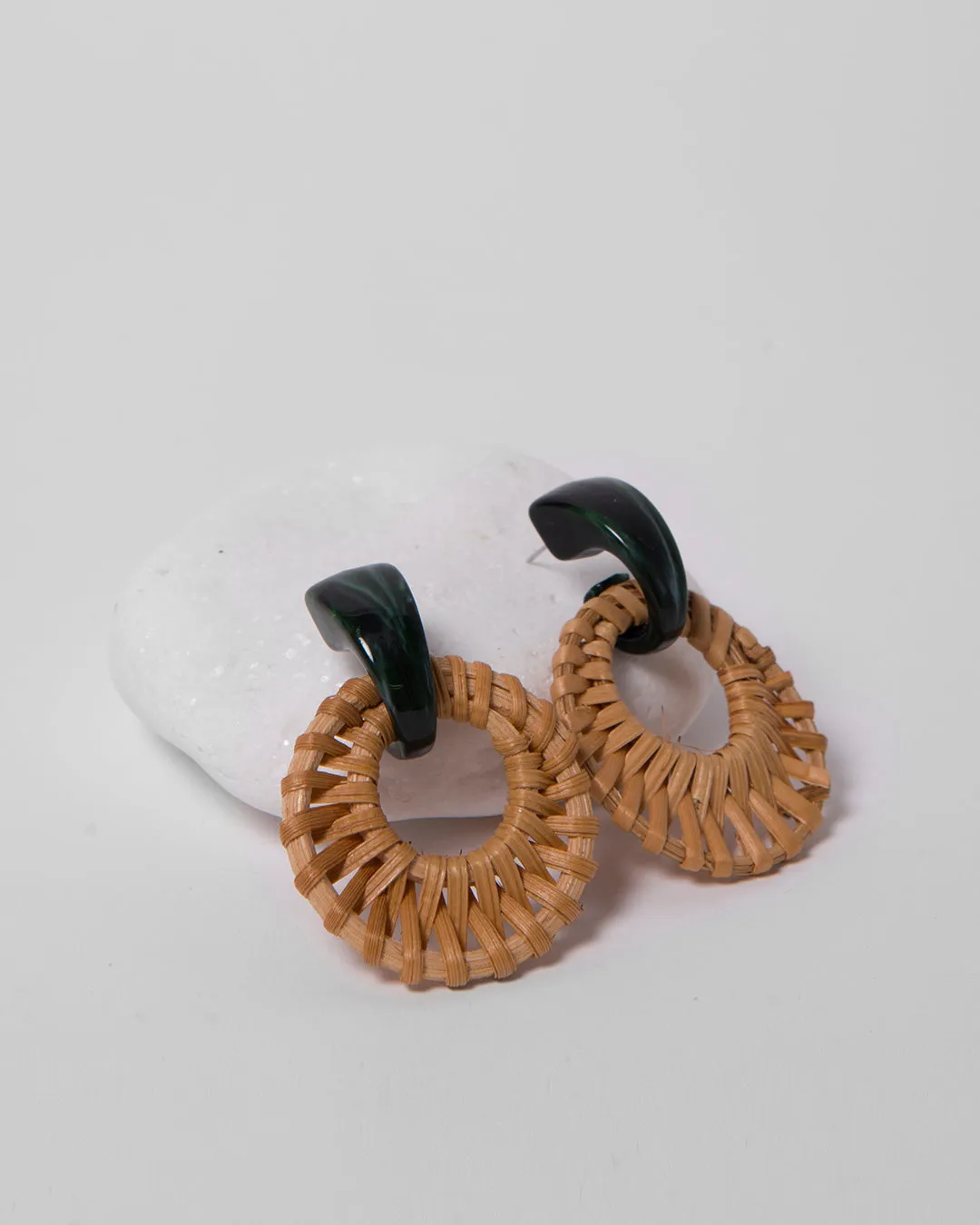 BOHEMIAN RATTAN HANDMADE HOOP EARRINGS 2114 - حلق