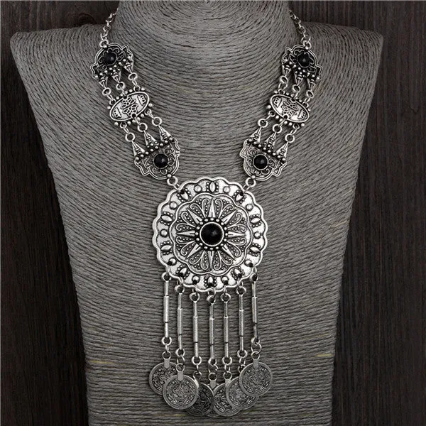 Bohemian Vintage Chunky maxi Statement Necklaces for Women Exaggerated Silver Coin Choker Necklaces & Pendants