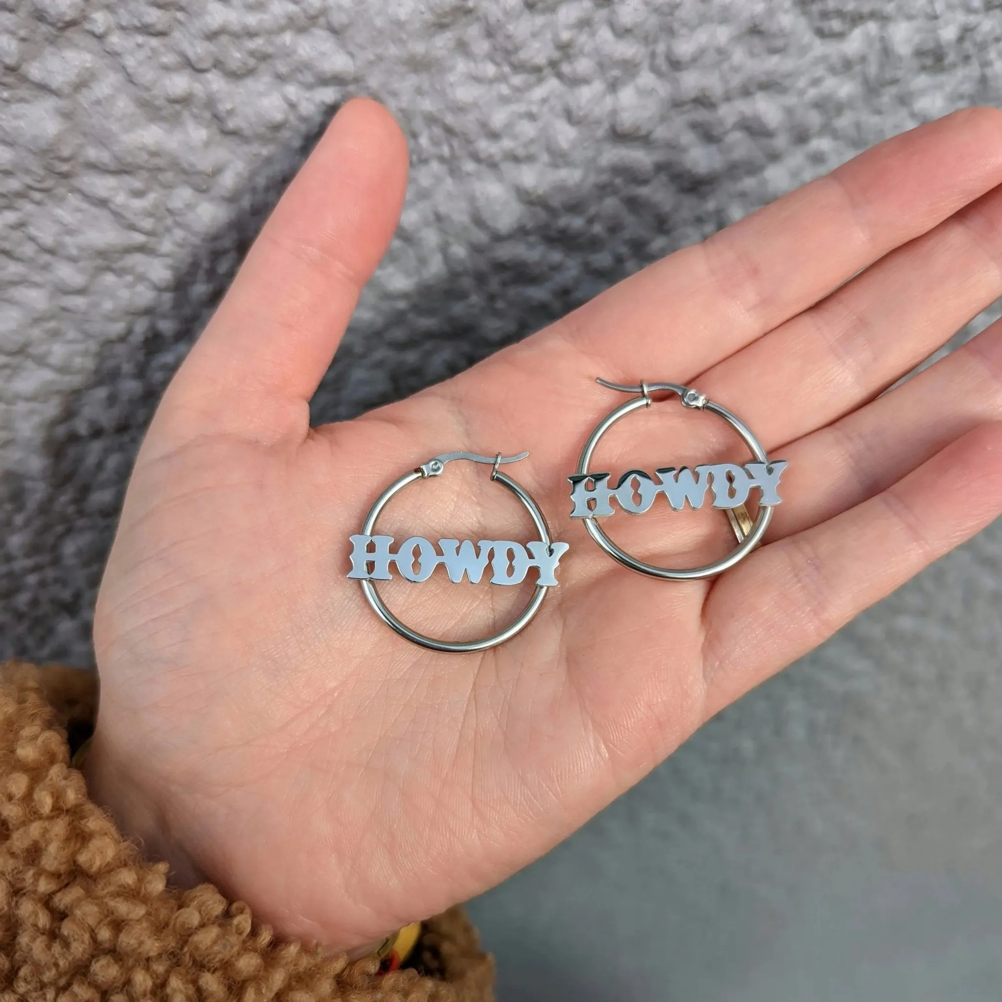 Howdy hoop earrings