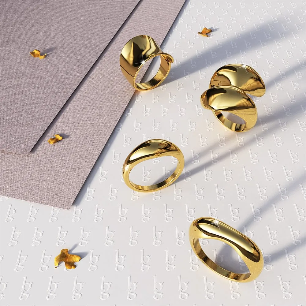 Pinard Oval Ring in Gold